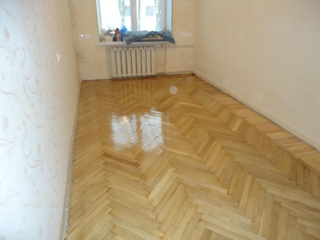 johnstones interior floor varnish